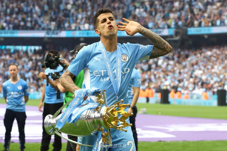 线球员还是 线球员还是